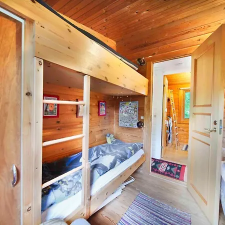Cozy Cottage, Close To The Sandy Beach, Casa de Férias